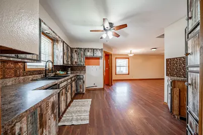1001 E Nevada, Seymour, TX 76380 - Photo 10