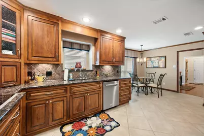 5805 Klinger Road, Arlington, TX 76016 - Photo 16