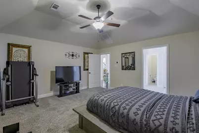 2701 Elmwood Drive, Burleson, TX 76028 - Photo 6