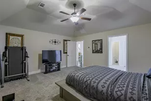 2701 Elmwood Dr, Burleson, TX 76028 - Photo 6
