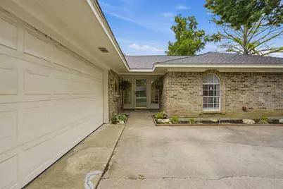 6759 Wilton Drive, Fort Worth, TX 76133 - Photo 4