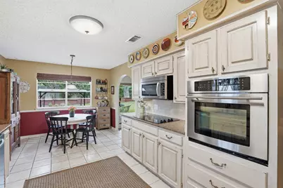 6759 Wilton Drive, Fort Worth, TX 76133 - Photo 12