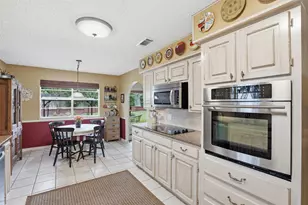 6759 Wilton Dr, Fort Worth, TX 76133 - Photo 12