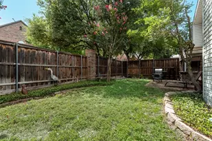 14826 Le Grande Dr, Addison, TX 75001 - Photo 30