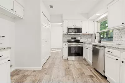 1710 Chittam Drive, Euless, TX 76039 - Photo 12