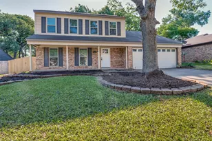 1710 Chittam Dr, Euless, TX 76039 - Photo 2