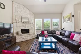 2304 Lynbridge Cir, Plano, TX 75025 - Photo 6