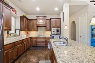 2304 Lynbridge Cir, Plano, TX 75025 - Photo 10