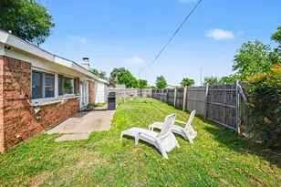 5300 Princess Ct, Lake Dallas, TX 75065 - Photo 22