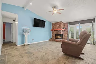 5300 Princess Ct, Lake Dallas, TX 75065 - Photo 4