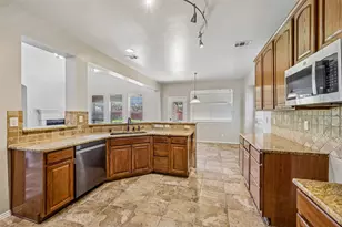 844 Sequoia Way, Saginaw, TX 76131 - Photo 10