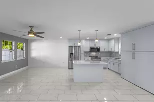 806 Longbeach Dr, Garland, TX 75043 - Photo 4