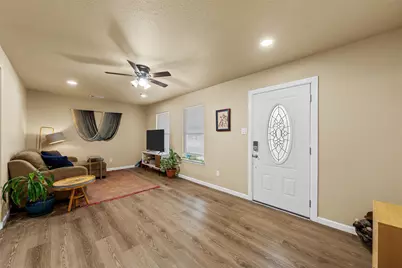 3904 N 21st A Street, Waco, TX 76708 - Photo 8