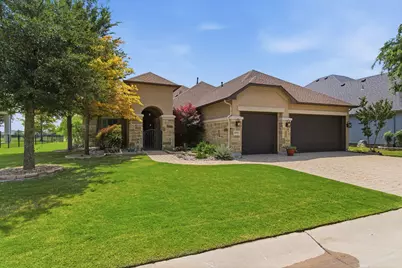 8713 Gardenia Drive, Denton, TX 76207 - Photo 2