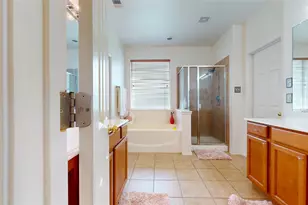 5848 Somerton Dr, Grand Prairie, TX 75052 - Photo 18