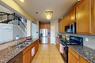 5848 Somerton Dr, Grand Prairie, TX 75052 - Photo 10