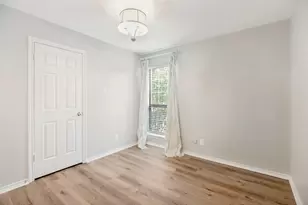16301 Ledgemont Ln, Addison, TX 75001 - Photo 14