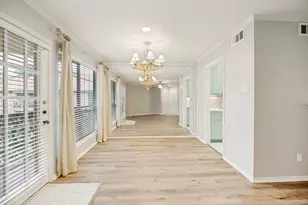 16301 Ledgemont Ln, Addison, TX 75001 - Photo 1