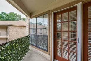 16301 Ledgemont Ln, Addison, TX 75001 - Photo 16