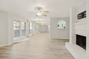 16301 Ledgemont Ln, Addison, TX 75001 - Photo 6