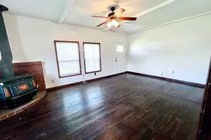 182 Douglas St, Van Alstyne, TX 75495 - Photo 6