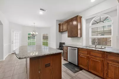 908 Heath Creek Drive, DeSoto, TX 75115 - Photo 12