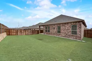 11221 Summer Rain Blvd, Aubrey, TX 76227 - Photo 36