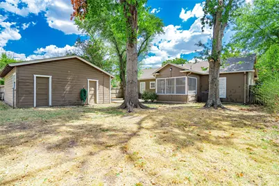 233 E James Street, Wills Point, TX 75169 - Photo 30