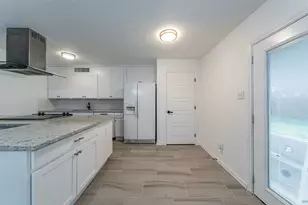 4009 Juneberry St, Fort Worth, TX 76137 - Photo 6