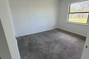 1709 Dorothy Dr, Grand Prairie, TX 75051 - Photo 16