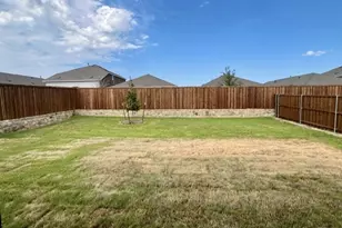1001 Cole St, Howe, TX 75459 - Photo 2