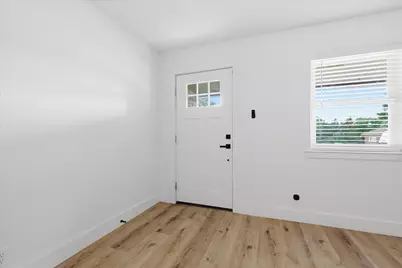 1701 Aster Street, Gainesville, TX 76240 - Photo 8