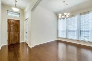 2712 Cole Castle Dr, Lewisville, TX 75056 - Photo 2