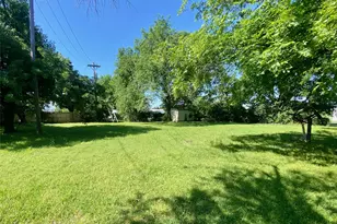 800 Carver St, Whitesboro, TX 76273 - Photo 6