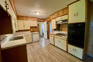 800 Carver St, Whitesboro, TX 76273 - Photo 14