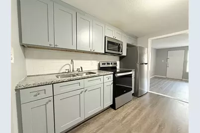 601 Francine Drive #B, Irving, TX 75060 - Photo 8