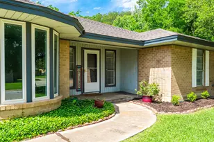 6737 Fair Meadows Dr, North Richland Hills, TX 76182 - Photo 4