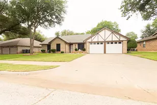 3006 Cromwell Ave, Wichita Falls, TX 76309 - Photo 4