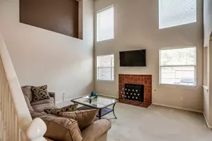 1401 Crutchfield Ln, Lewisville, TX 75077 - Photo 10
