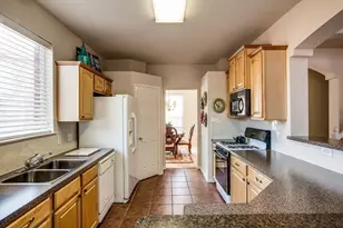 1401 Crutchfield Ln, Lewisville, TX 75077 - Photo 16