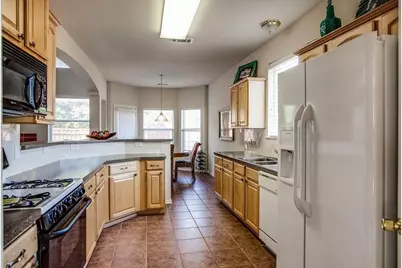 1401 Crutchfield Lane, Lewisville, TX 75077 - Photo 18