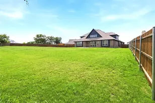 902 S Bluebird Ln, Midlothian, TX 76065 - Photo 40