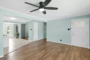 1812 Spring Lake Dr, Mesquite, TX 75149 - Photo 4