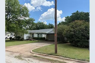 919 W. College Highway, Jacksboro, TX 76458 - Photo 2