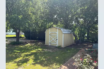 919 W. College Highway, Jacksboro, TX 76458 - Photo 8