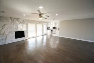 1422 Addington St, Irving, TX 75062 - Photo 8