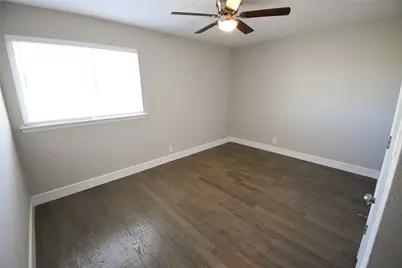 1422 Addington Street, Irving, TX 75062 - Photo 20