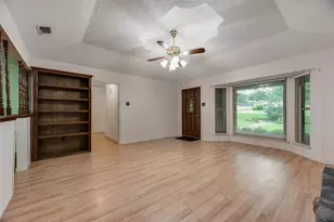 208 Lorene Dr, Red Oak, TX 75154 - Photo 8