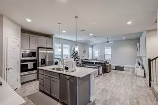 1513 Woodpecker St, Denton, TX 76205 - Photo 2