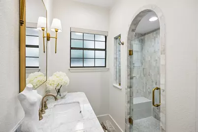 2010 Mayflower Drive, Dallas, TX 75208 - Photo 14